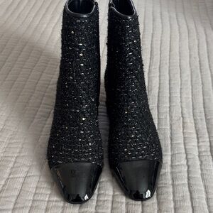 Steve Madden Black Tweed Ankle Booties